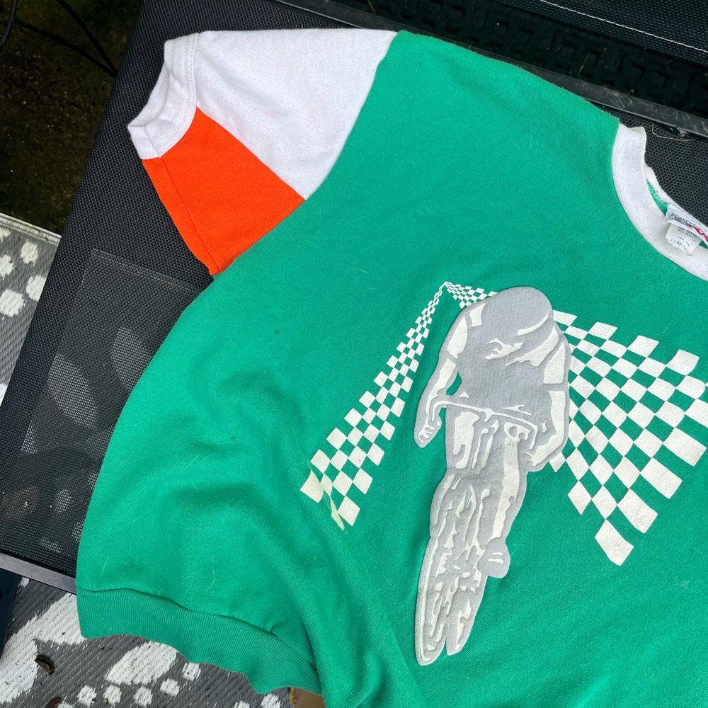 VTG bicycling short sleeved sweatshirt